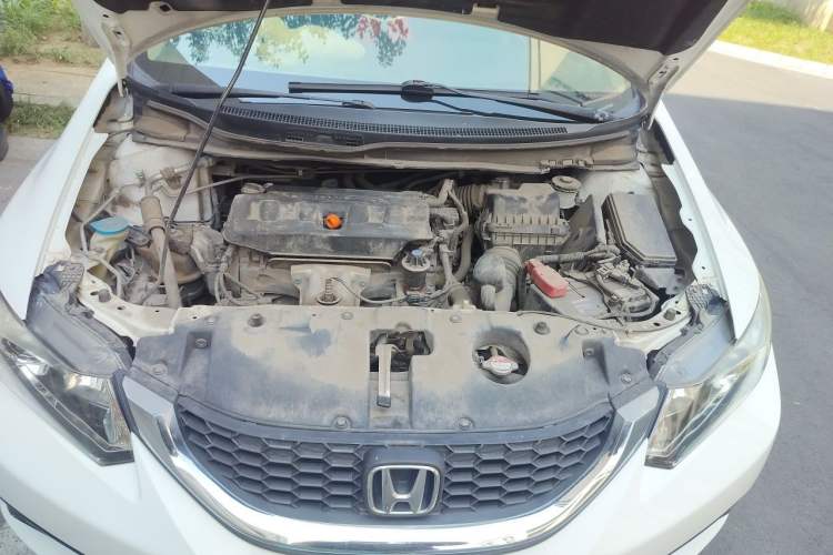 Used Honda Civic 2014 1.8L Automatic Classic Edition Engine Bay