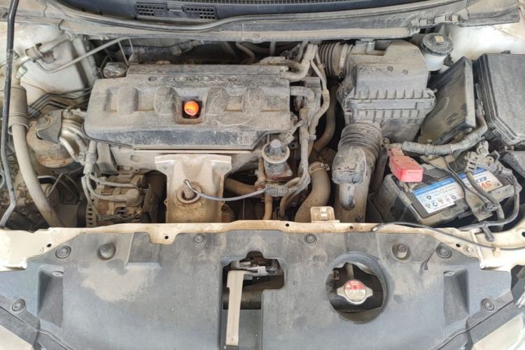 Used Honda Civic 2014 1.8L automatic comfort version Engine Bay