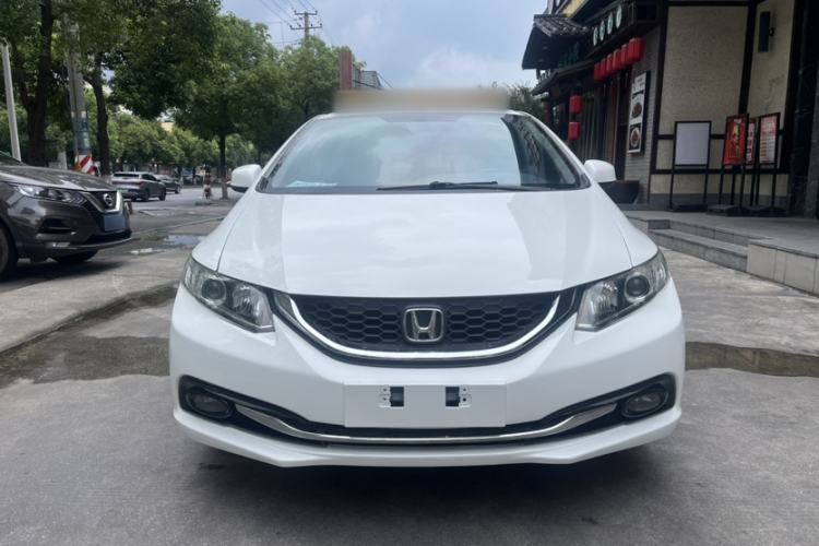 Used Honda Civic 2014 1.8L automatic comfort version Exterior 2