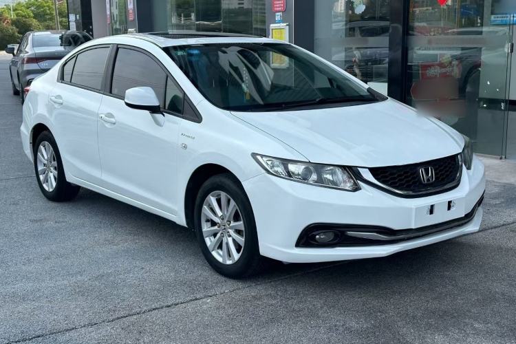 Used Honda Civic 2014 1.8L automatic comfort version Exterior 2