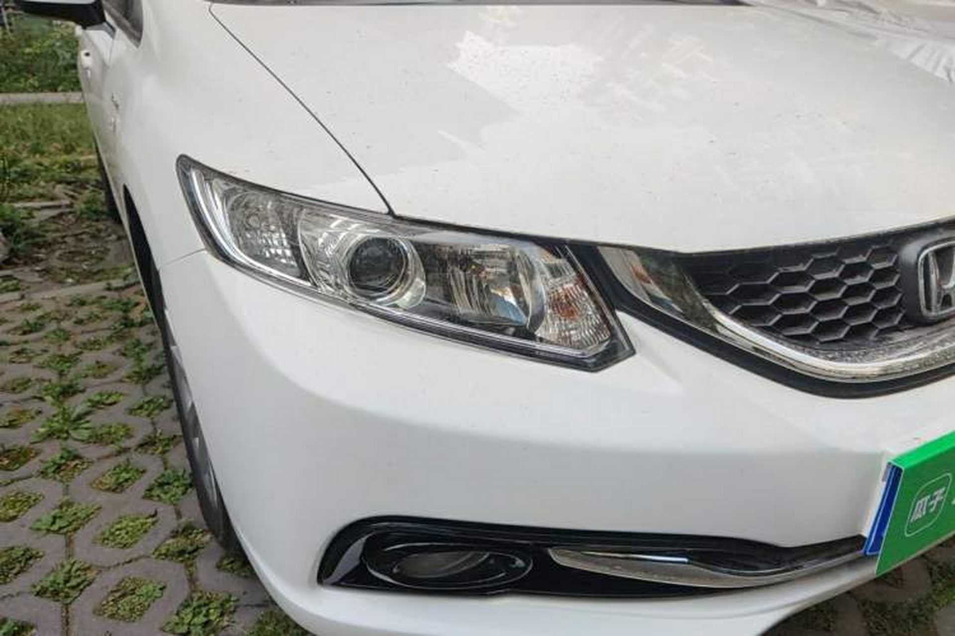 Used Honda Civic 2014 1.8L automatic comfort version Exterior 3