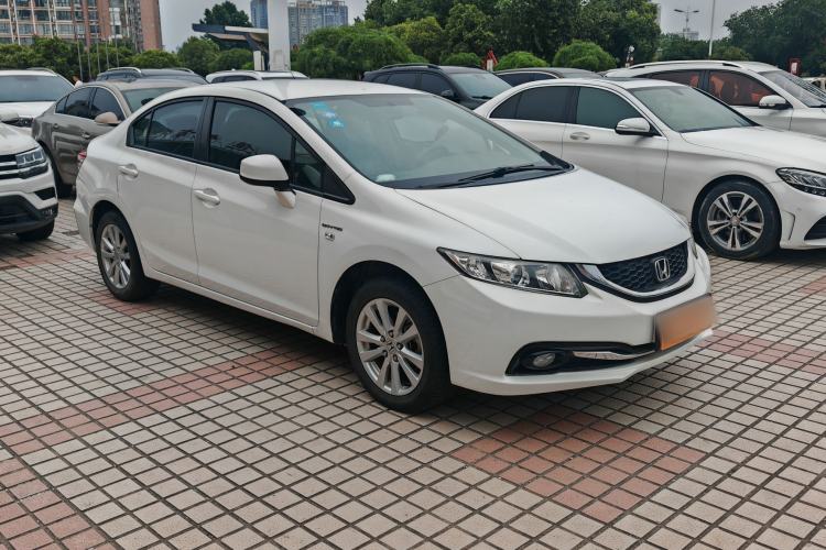 Used Honda Civic 2014 1.8L Manual Classic Edition Exterior 3