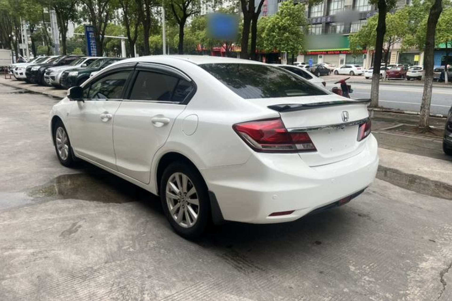 Used Honda Civic 2014 1.8L automatic comfort version Exterior 3