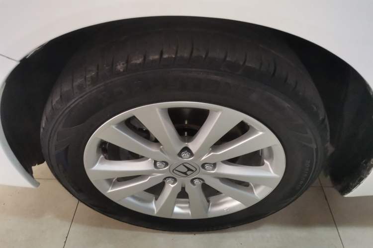 Used Honda Civic 2014 1.8L automatic comfort version Exterior 4