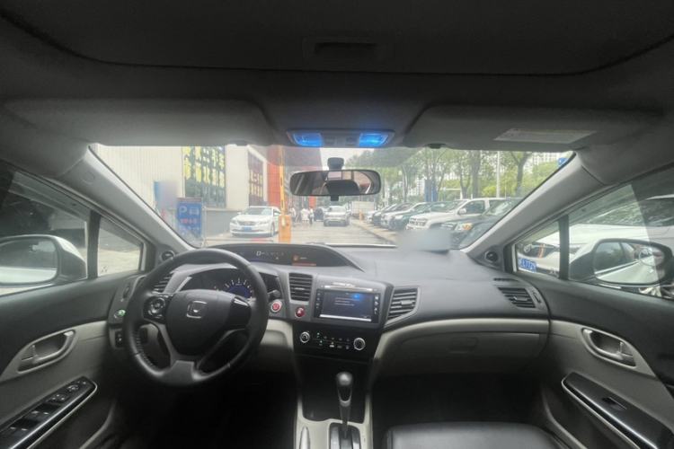 Used Honda Civic 2014 1.8L automatic comfort version Exterior 4