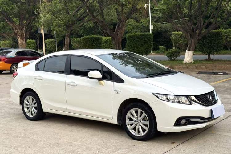 Used Honda Civic 2014 1.8L Automatic Classic Edition Exterior 5