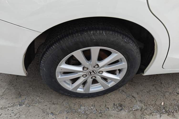 Used Honda Civic 2014 1.8L automatic comfort version Exterior 5