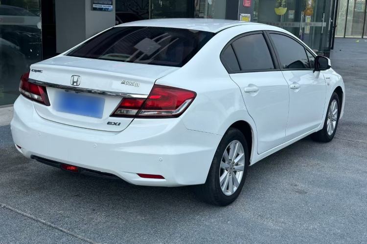 Used Honda Civic 2014 1.8L automatic comfort version Exterior 5