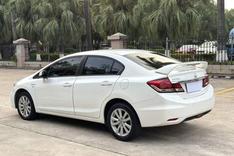 Used Honda Civic 2014 1.8L Automatic Classic Edition Exterior 8