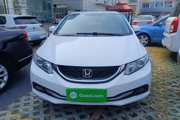 Used Honda Civic 2014 1.8L automatic comfort version Front