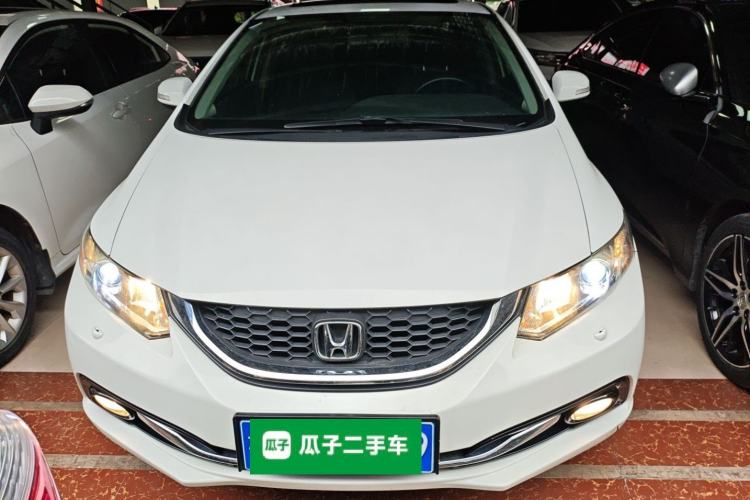 Used Honda Civic 2014 1.8L automatic luxury edition Front