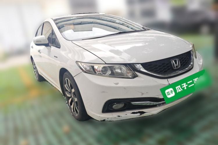 Used Honda Civic 2014 1.8L automatic luxury edition Front Right 45 Deg