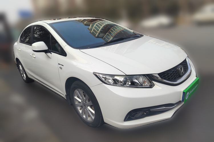 Used Honda Civic 2014 1.8L automatic comfort version Front Right 45 Deg