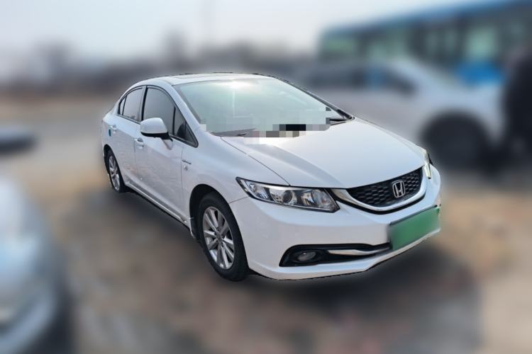 Used Honda Civic 2014 1.8L automatic comfort version Front Right 45 Deg