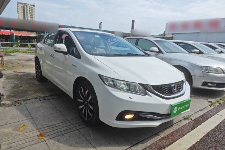 Used Honda Civic 2014 1.8L automatic luxury edition Front Right 45 Deg