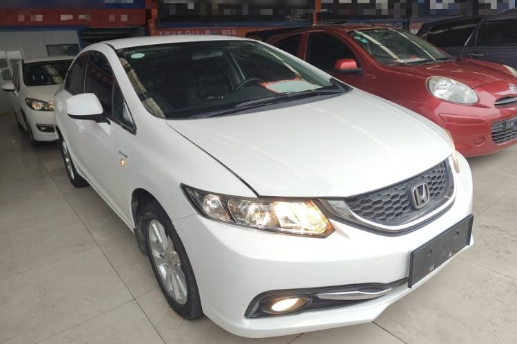 Used Honda Civic 2014 1.8L Automatic Classic Edition Front Right 45 Deg