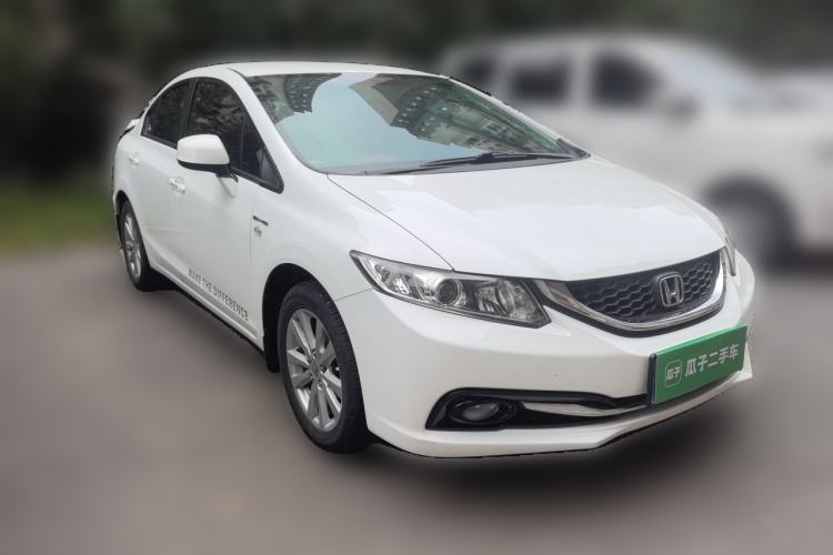 Used Honda Civic 2014 1.8L Manual Classic Edition Front Right 45 Deg