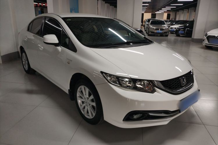 Used Honda Civic 2014 1.8L Automatic Classic Edition Front Right 45 Deg