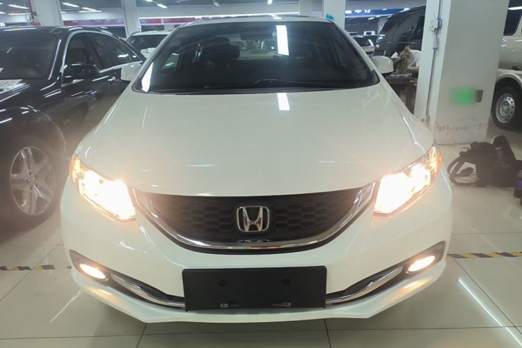 Used Honda Civic 2014 1.8L automatic comfort version Front