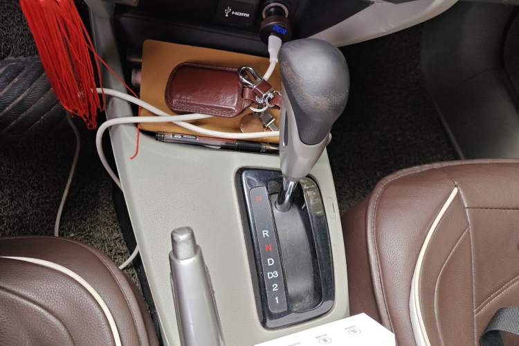 Used Honda Civic 2014 1.8L automatic comfort version Gear Lever
