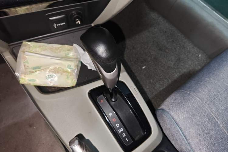 Used Honda Civic 2014 1.8L automatic comfort version Gear Lever
