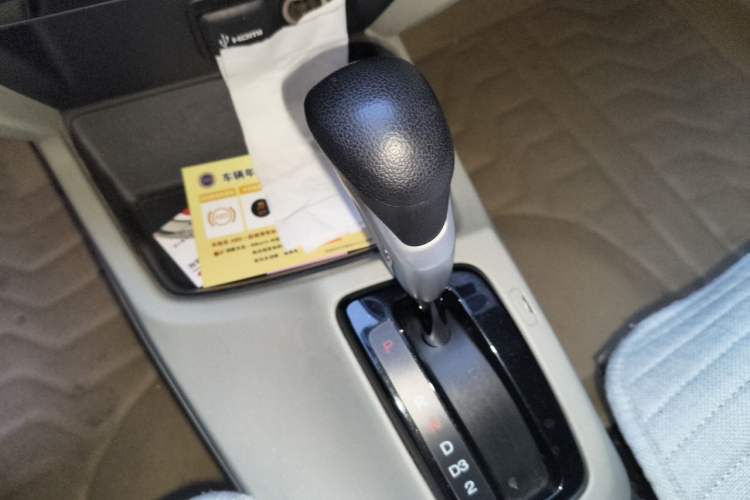 Used Honda Civic 2014 1.8L automatic luxury edition Gear Lever