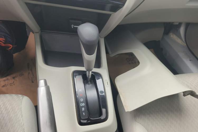 Used Honda Civic 2014 1.8L automatic comfort version Gear Lever