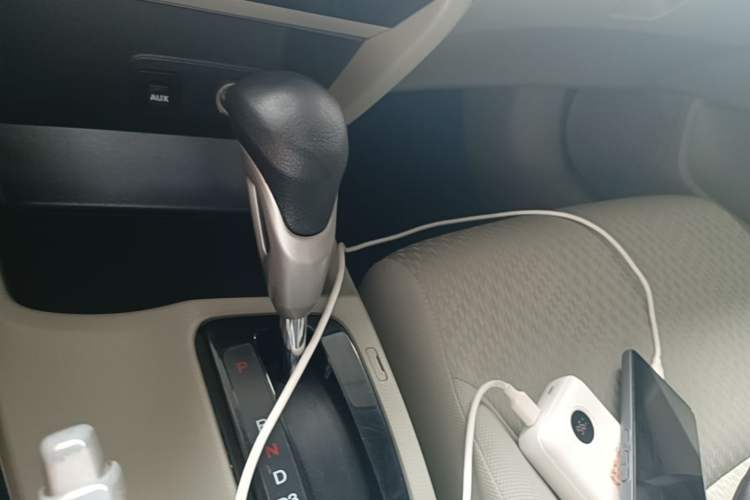 Used Honda Civic 2014 1.8L Automatic Classic Edition Gear Lever