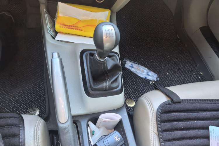 Used Honda Civic 2014 1.8L manual Comfort version Gear Lever