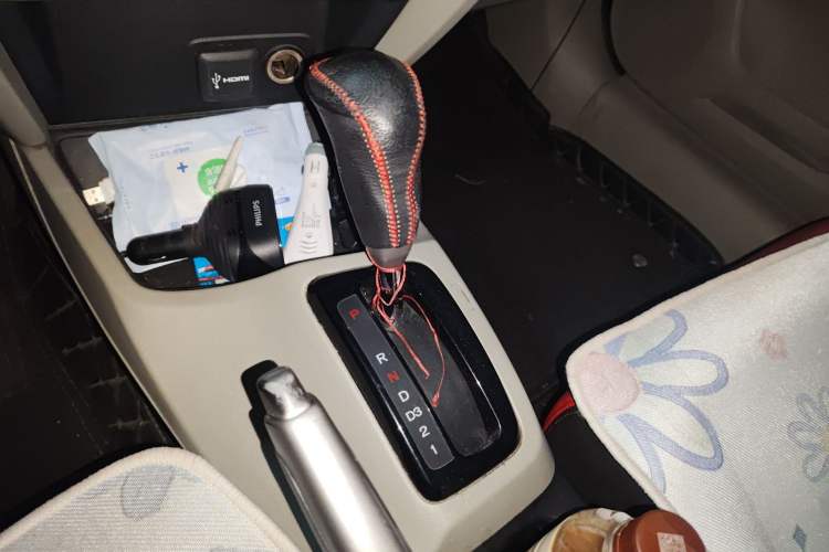 Used Honda Civic 2014 1.8L automatic comfort version Gear Lever