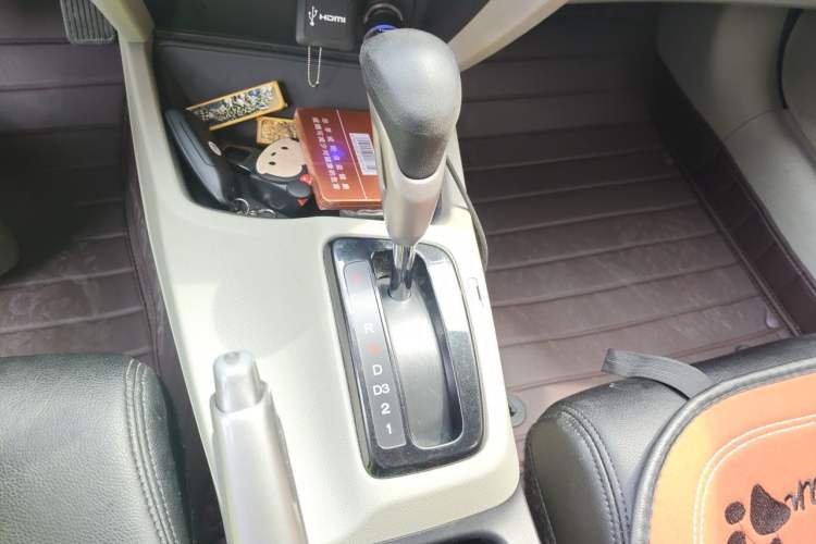Used Honda Civic 2014 1.8L automatic comfort version Gear Lever