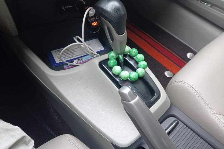 Used Honda Civic 2014 1.8L automatic comfort version Gear Lever