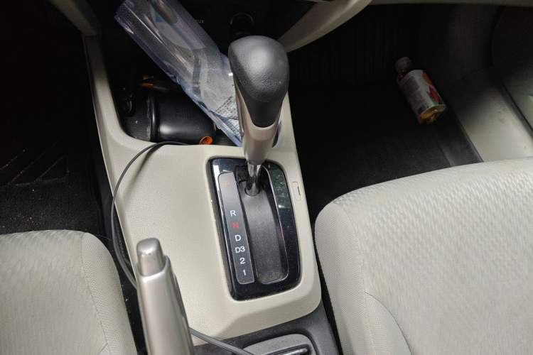 Used Honda Civic 2014 1.8L Automatic Classic Edition Gear Lever