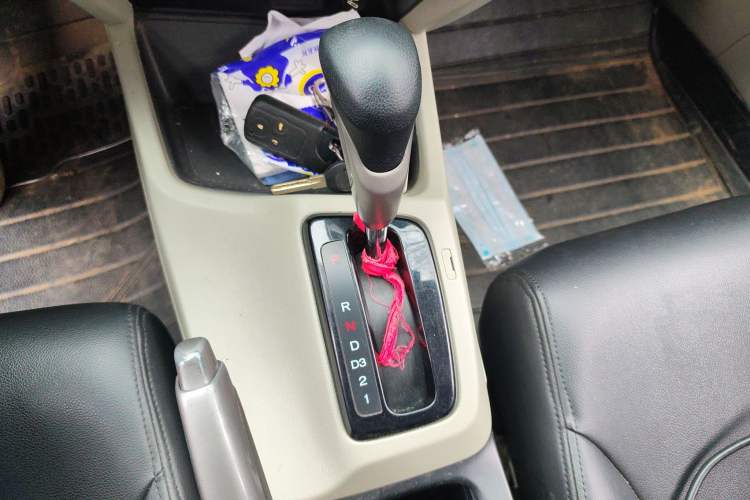 Used Honda Civic 2014 1.8L automatic comfort version Gear Lever
