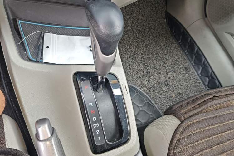 Used Honda Civic 2014 1.8L automatic comfort version Gear Lever