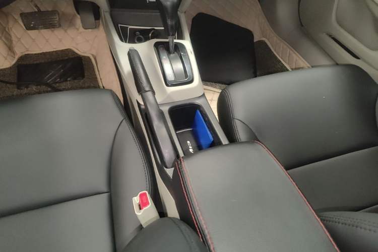 Used Honda Civic 2014 1.8L automatic comfort version Gear Lever