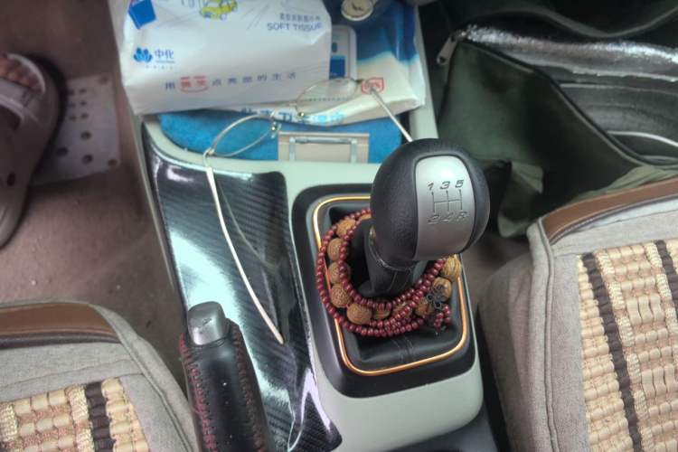 Used Honda Civic 2014 1.8L Manual Classic Edition Gear Lever