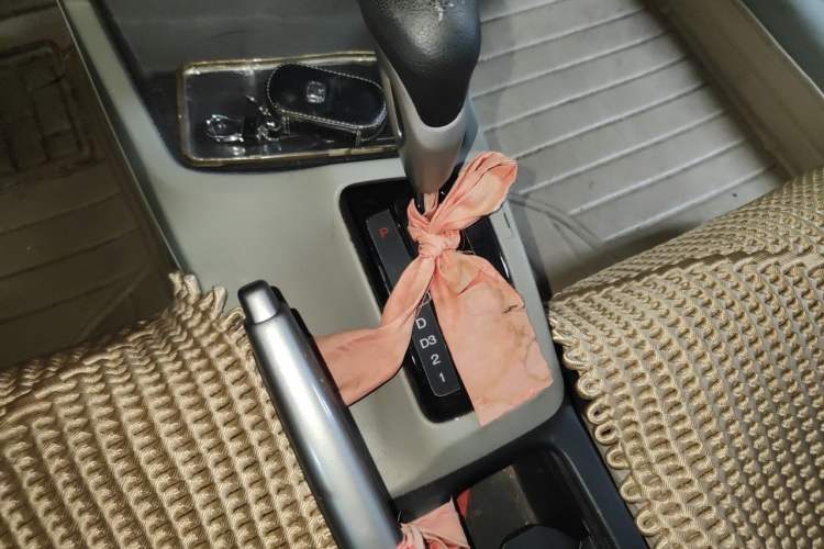 Used Honda Civic 2014 1.8L automatic comfort version Gear Lever