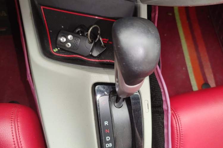 Used Honda Civic 2014 1.8L automatic comfort version Gear Lever