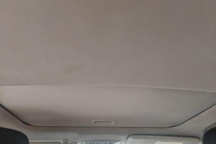Used Honda Civic 2014 1.8L automatic luxury edition Headliner