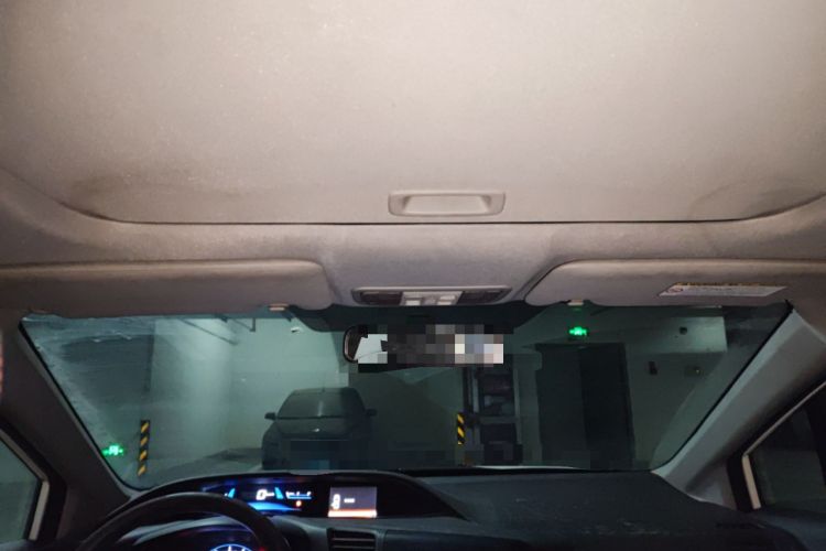 Used Honda Civic 2014 1.8L automatic comfort version Headliner