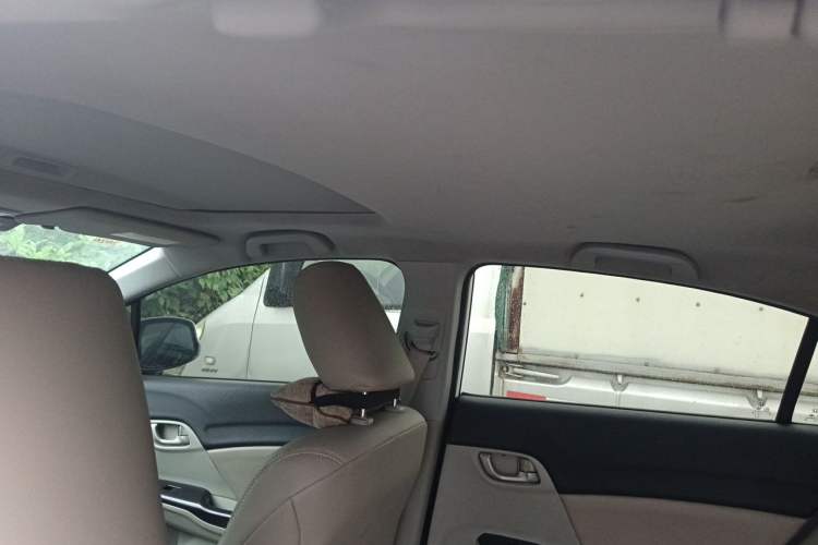 Used Honda Civic 2014 1.8L automatic comfort version Headliner