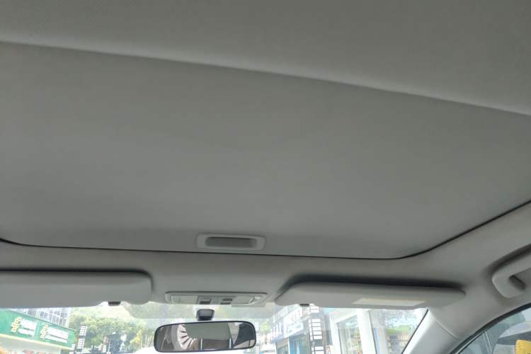 Used Honda Civic 2014 1.8L automatic comfort version Headliner