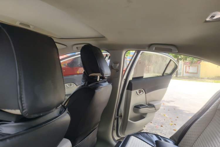 Used Honda Civic 2014 1.8L automatic comfort version Headliner