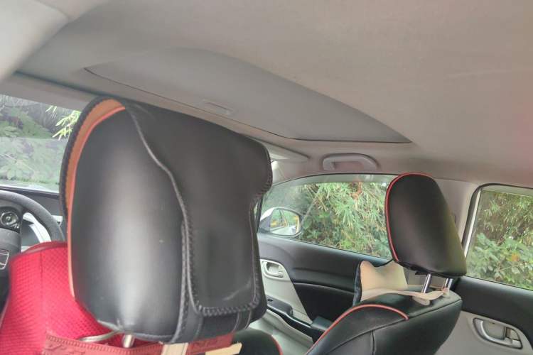 Used Honda Civic 2014 1.8L automatic comfort version Headliner