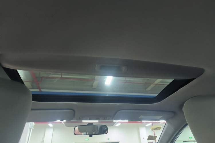 Used Honda Civic 2014 1.8L automatic comfort version Headliner