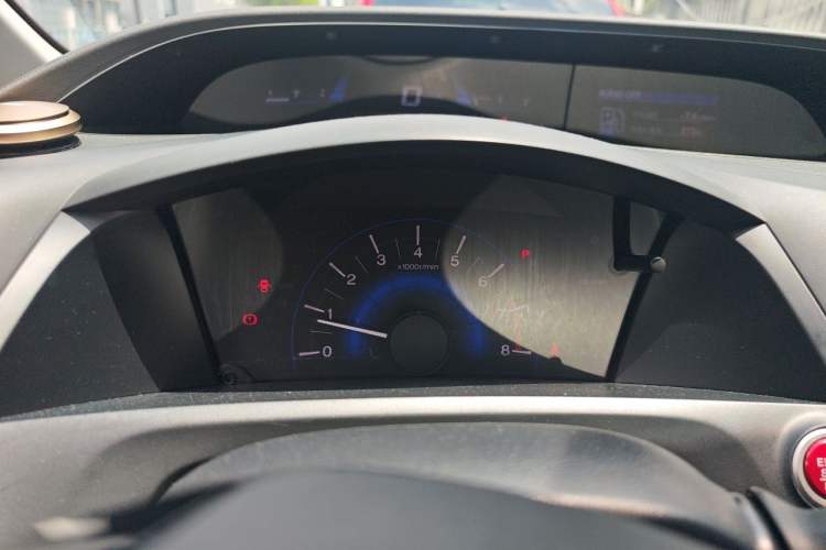Used Honda Civic 2014 1.8L automatic comfort version Instrument Cluster