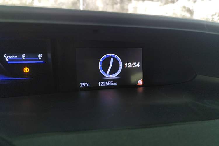 Used Honda Civic 2014 1.8L automatic comfort version Instrument Cluster