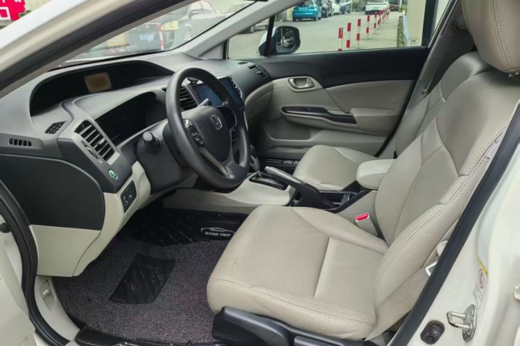 Used Honda Civic 2014 1.8L Automatic Classic Edition Interior 2