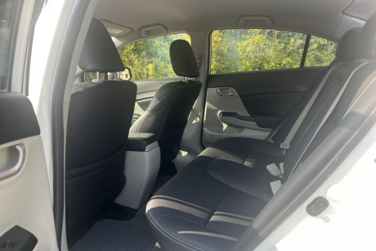 Used Honda Civic 2014 1.8L Automatic Classic Edition Interior 4